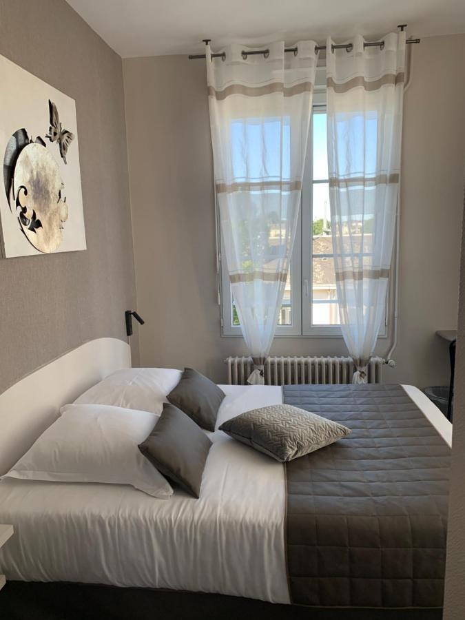 L'Escale De La Gare Hotel Saumur Bagian luar foto