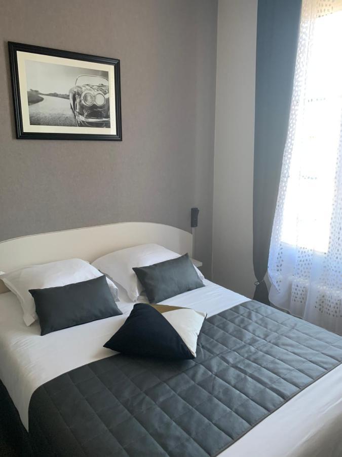 L'Escale De La Gare Hotel Saumur Bagian luar foto